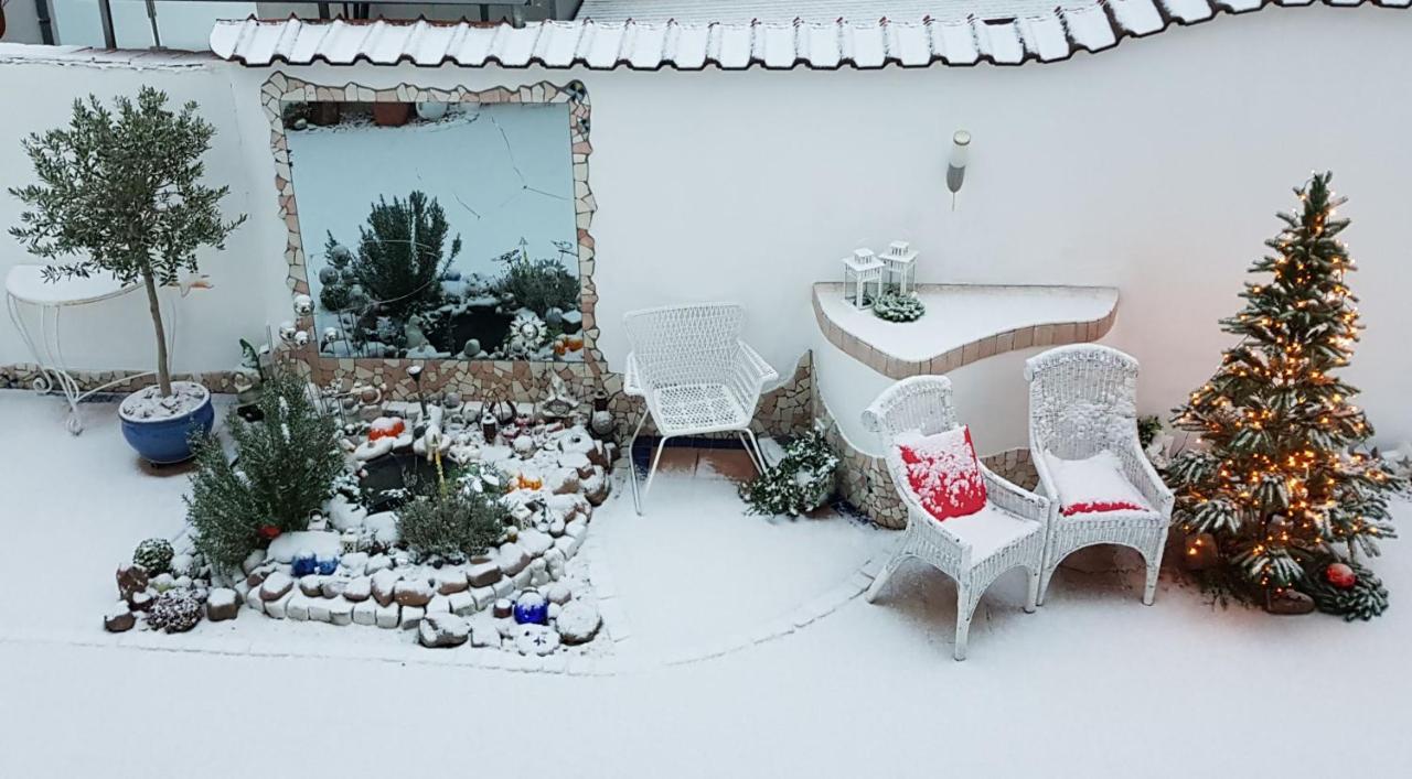 Ferienwohnungen Wie Im Sueden Großostheim Bagian luar foto